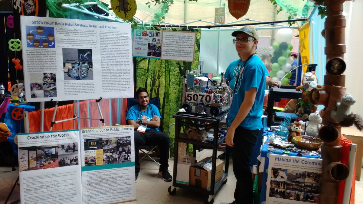 FIRSTinFlorida's tweet photo. Awesome #FLFTC teams in the house at Union Station in #StLouis @7477Super7 @MasqueradeFTC @FTC_5070_NUTS @hhsrobots https://t.co/UBQXbj3GxI