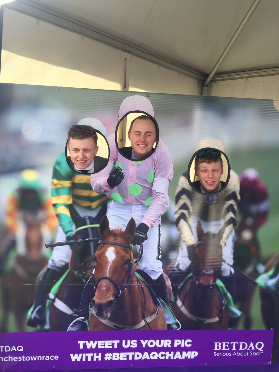 Great craic with the lads at #betdaq ! Having the Bants at punchestown