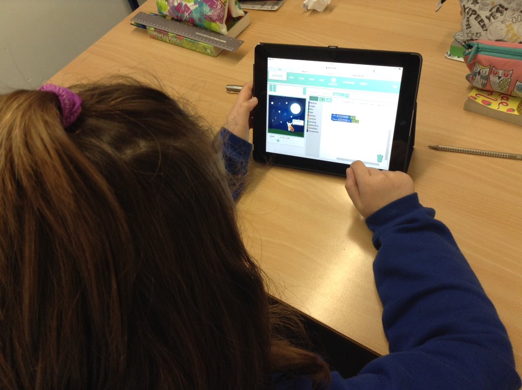 ysgolyfoel's tweet photo. Yr Wyddfa have been coding using @HwbNews #digitalcompetancy https://t.co/7qeEiV1rdZ
