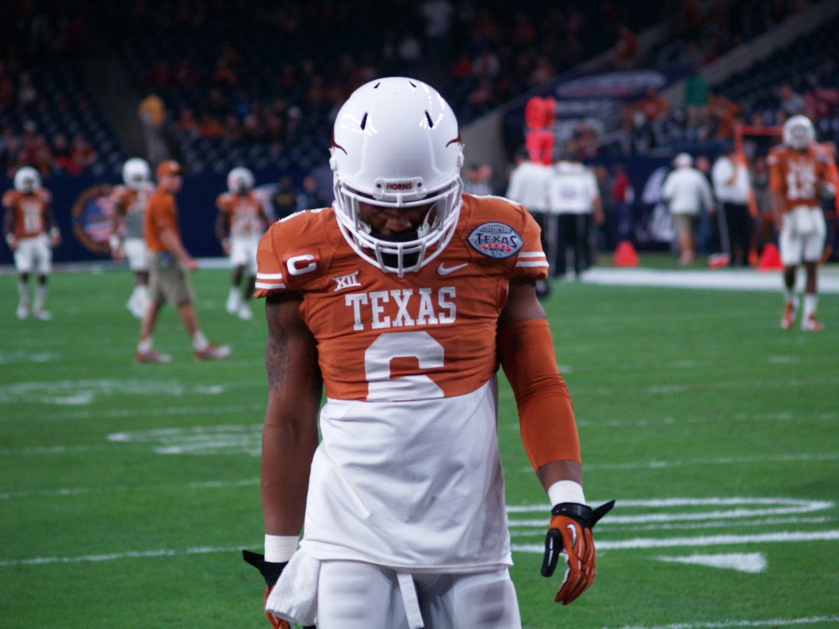 justinwells2424's tweet photo. UT on top for 1 of 2018s best. Talk to @nofear_2 & mayor of Angleton, @qdiggs6 in Scoop: https://t.co/4Cw7dwG7sL ($) https://t.co/FM27ZZwyQX