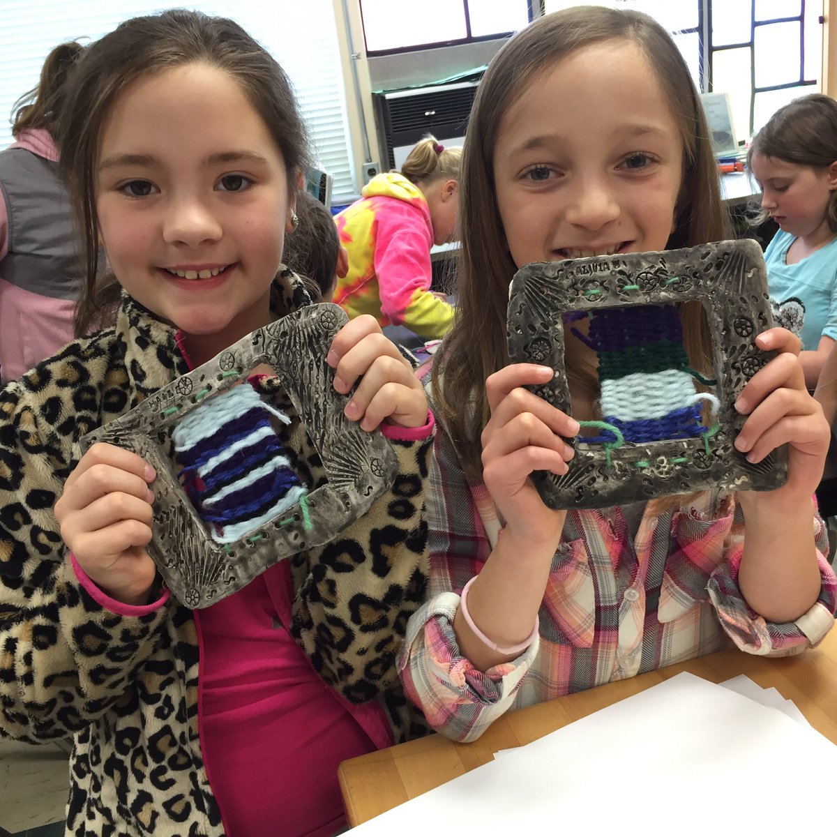MrsLawrence7's tweet photo. Students have PRIDE in their work! Finished weavings! @PaddyHillTweet @GreeceCentral @GCSDsuper https://t.co/JdiFmcAnuB