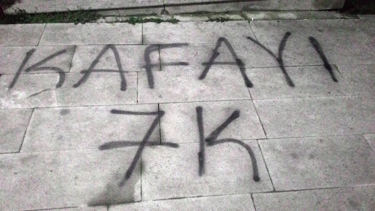 caca3773's tweet photo. @yavsennabiyon aksini iddaa ediyorum. Djjdnxjdjnxx#Müjdatgezen https://t.co/WAOaFK5bzk