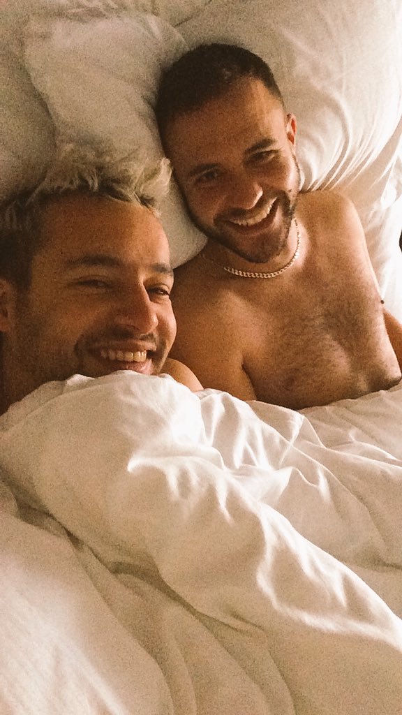 miloptaylor88's tweet photo. Bed day with a gorgeous man https://t.co/pTzFtTIbnQ