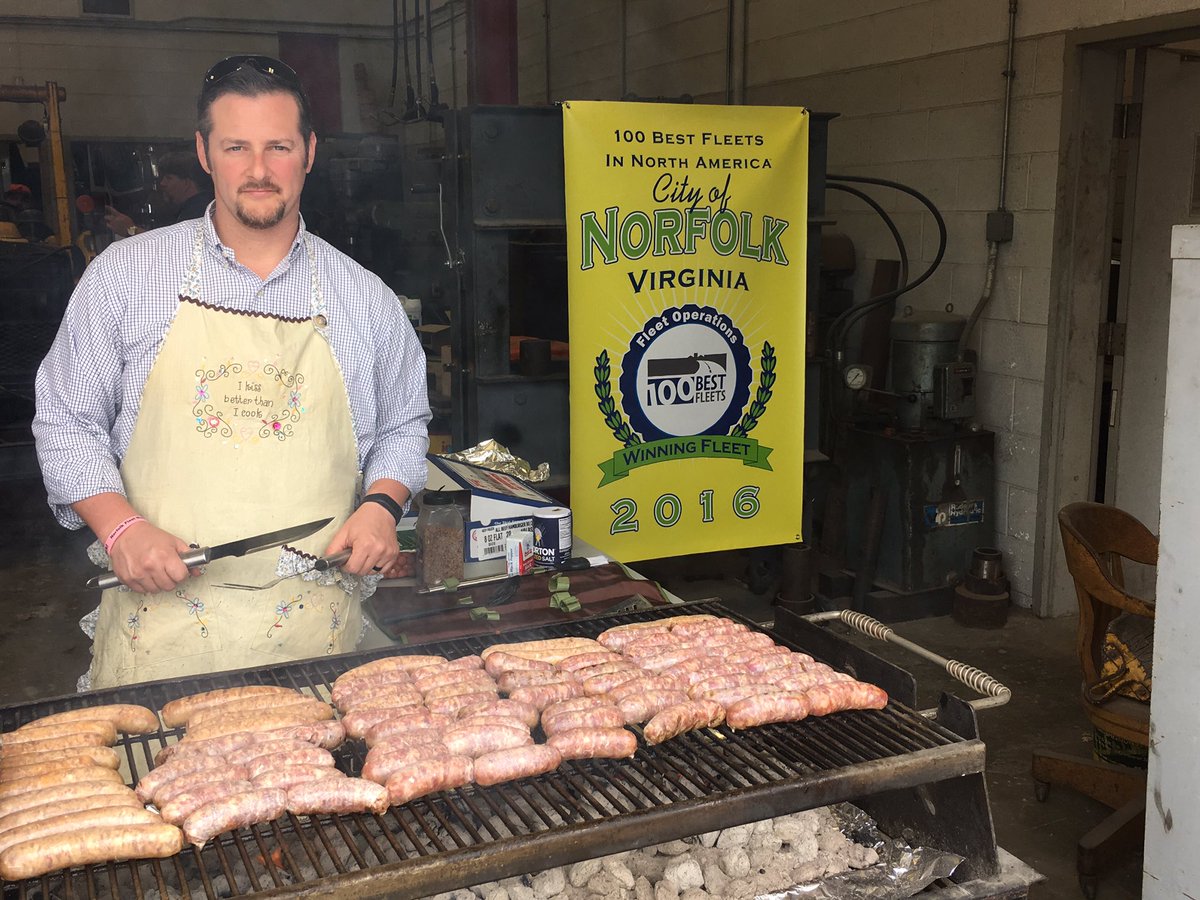Facundo_Tassara's tweet photo. Cooking for my staff...they deliver EVERYDAY! Thank you Norfolk Fleet Management https://t.co/MTKCw9nkV5