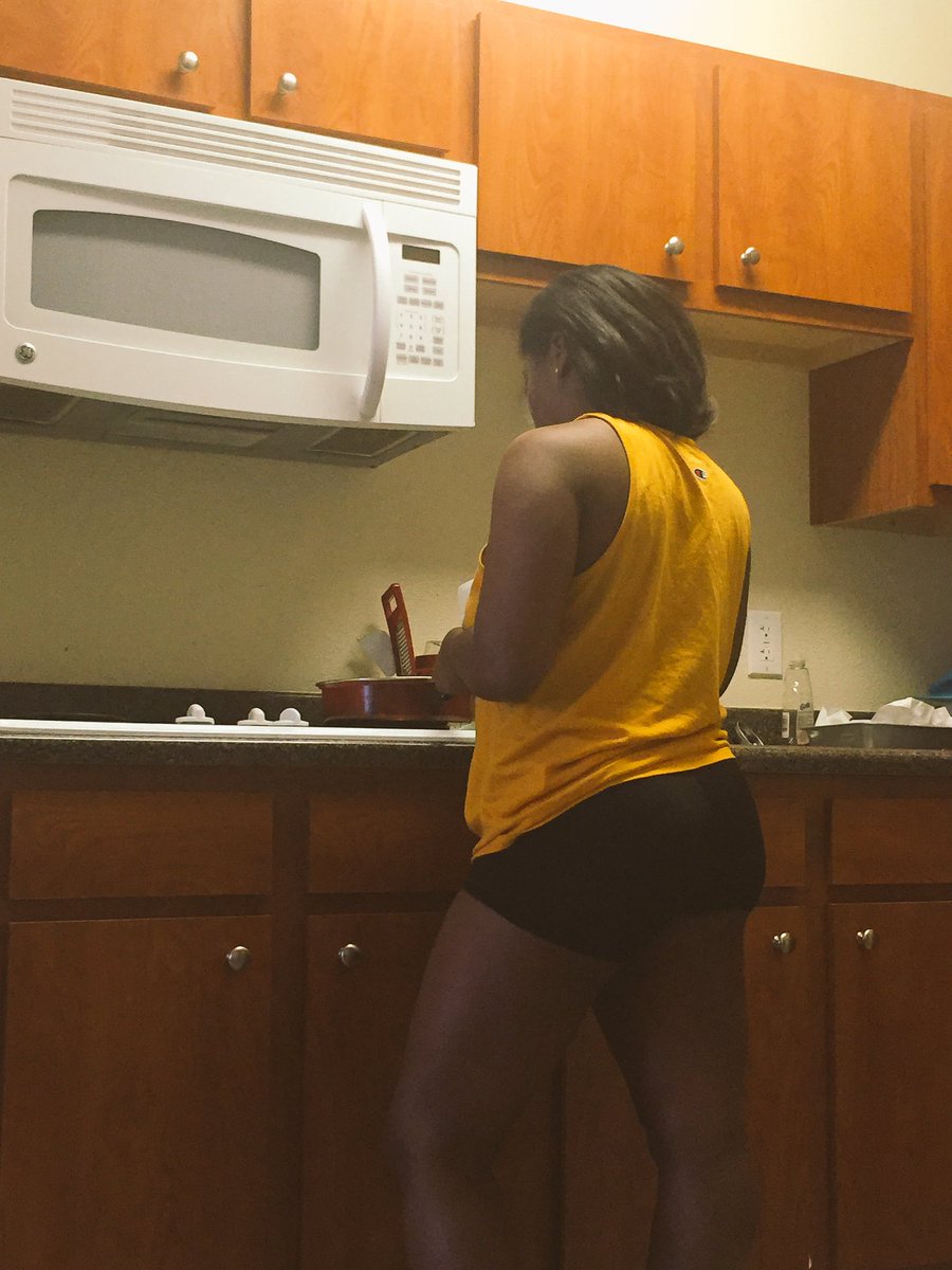 MiAmoreTarika's tweet photo. Good Morning babe, it's breakfast π΄π #SingleThough #MaybeOneDay https://t.co/x6X8uTMPcT