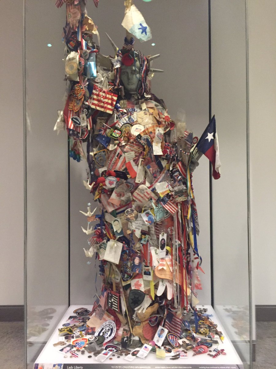 MontiHS_AOF's tweet photo. Our Academy of Finance Seniors had the honor of spending the afternoon at the 9/11 Memorial &amp; Museum today https://t.co/mYCKdSpFJ3