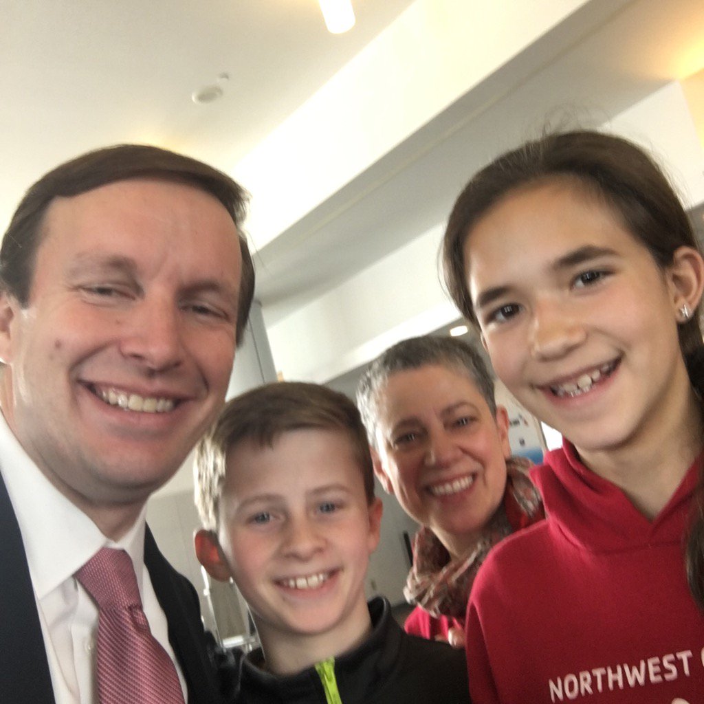 ChrisMurphyCT's tweet photo. Ran into these two amazing students from Morris who are heading to DC for an oratory festival at @fordstheatre https://t.co/Y9OsGP79EJ
