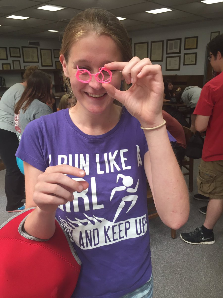 RCHS_library's tweet photo. This student is pretty psyched about the tiny glasses she made with our #3doodler at our Makerspace Expo! https://t.co/CLkX5D3VsQ