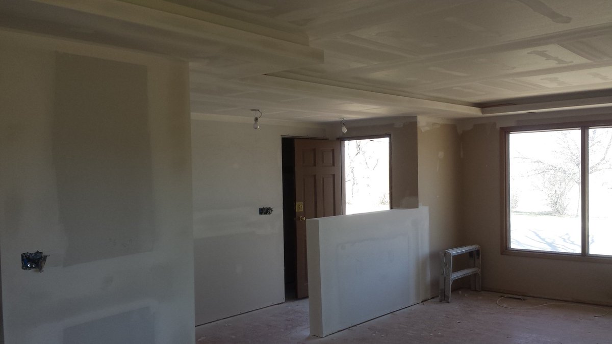 fbiagent4hire's tweet photo. Update #renovatingmymomshouse #ledlighting #lightvalance #yqr https://t.co/6Nxuu4MySQ