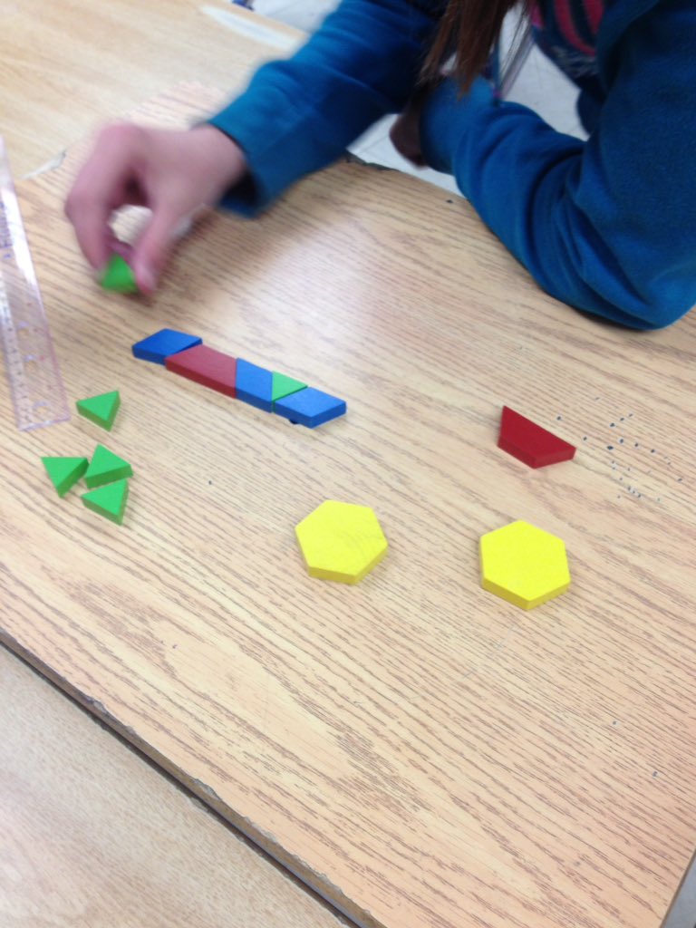 boynelibrary's tweet photo. If a yellow block is worth $9, how much is your pattern worth? @ps_baxter @scdsbmath https://t.co/mUqjCMC50G