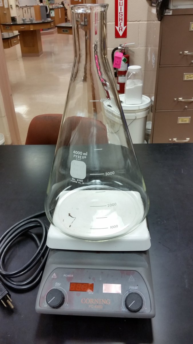 KristinGregory7's tweet image. When your next #apchem lab requires the 4L Ehrlenmeyer 4 solution prep,  U  know it&apos;s going to be good #postexamfun
