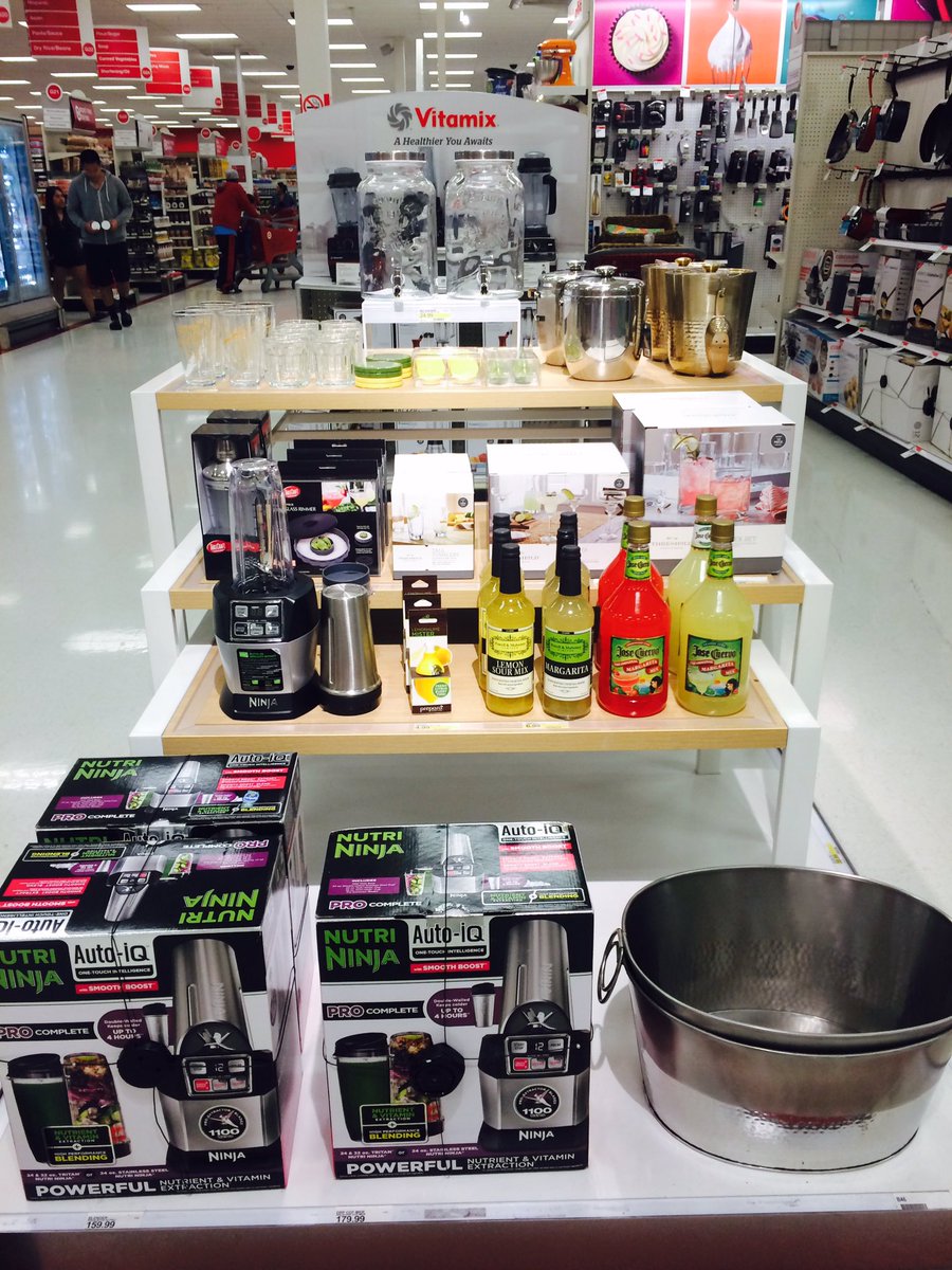 Margaritaville 🍹#cincodemayo#drivingsales#t2492#VML @tracyacurry1 <a href="/GuenetteMelanie/">Melanie Guenette</a> <a href="/Samaraforcier/">Samara Forcier</a>