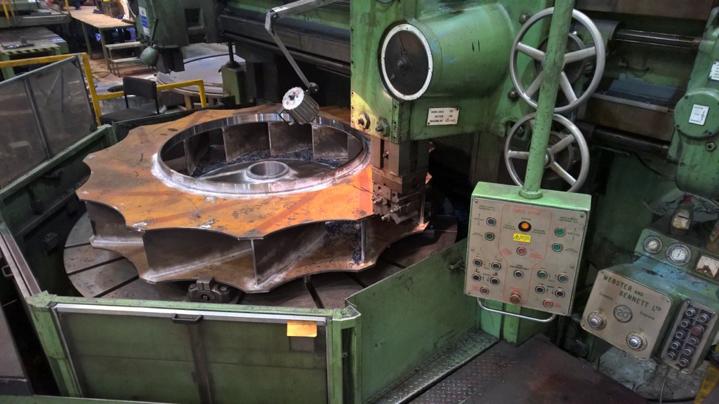 Adelaide_Eng's tweet photo. Large Vertical Boring @Adelaide_Eng @owen_sharples @machinedfabs @askeyprecision #largeVerticalBoring https://t.co/oMk9zuT8Gb