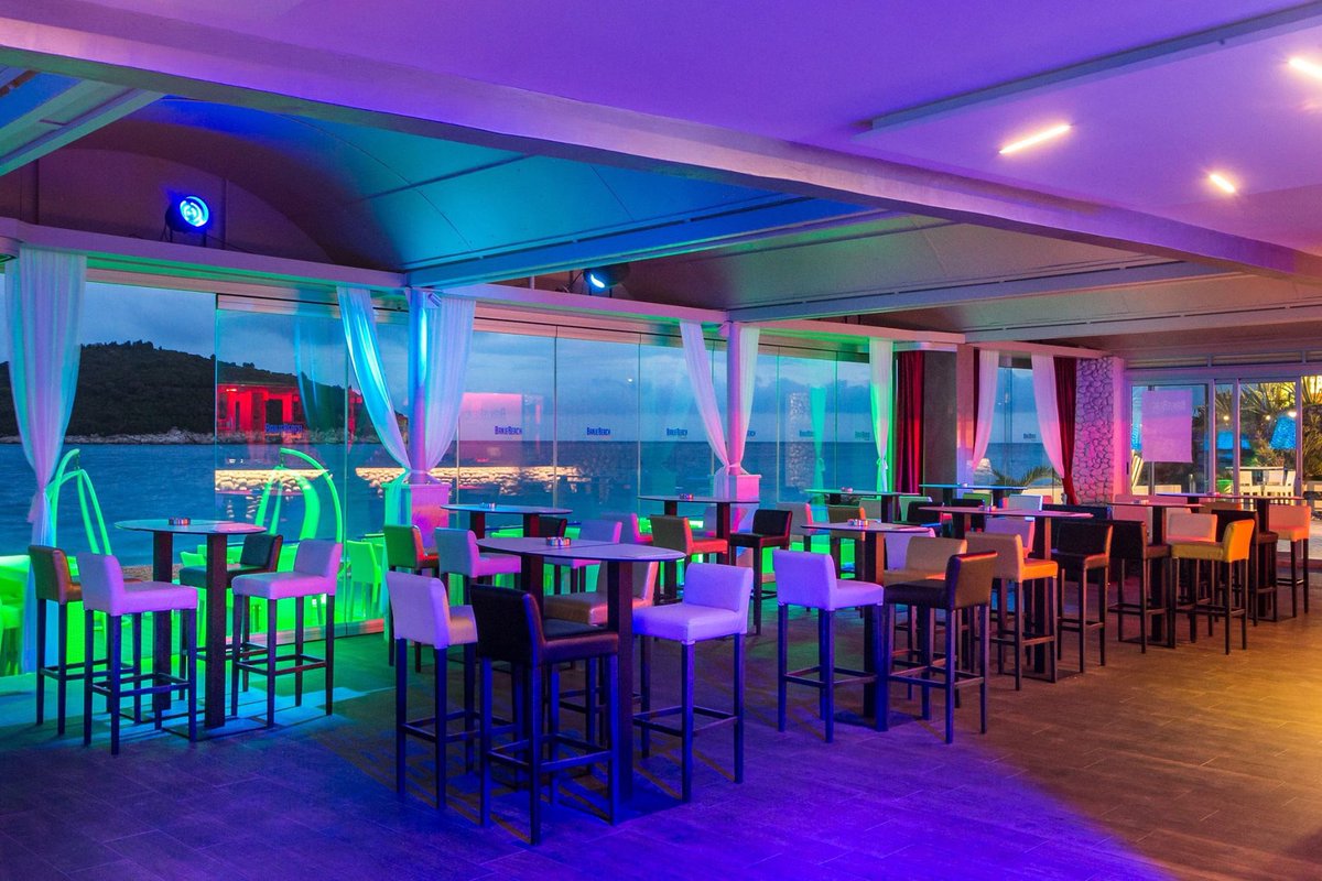 I dalje plešemo svake subote <a href="/banjebeach/">BanjeBeach</a> <a href="/Croatia_hr/">Croatia Full of life</a> <a href="/Croatia_/">Visiting Croatia</a> <a href="/DubrovnikOnMyMi/">Dubrovnik On My Mind</a> #Dubrovnik