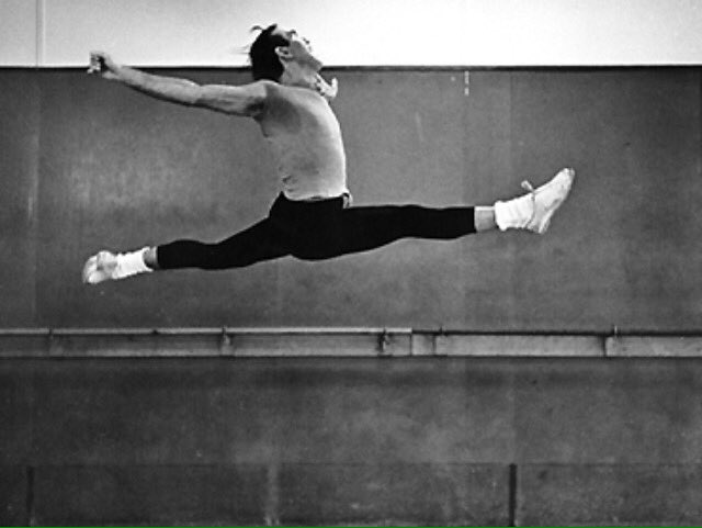 JillyJazzArts's tweet photo. #internationaldanceday #Luigi #dancer4life #legends https://t.co/sKFfMCEeCr