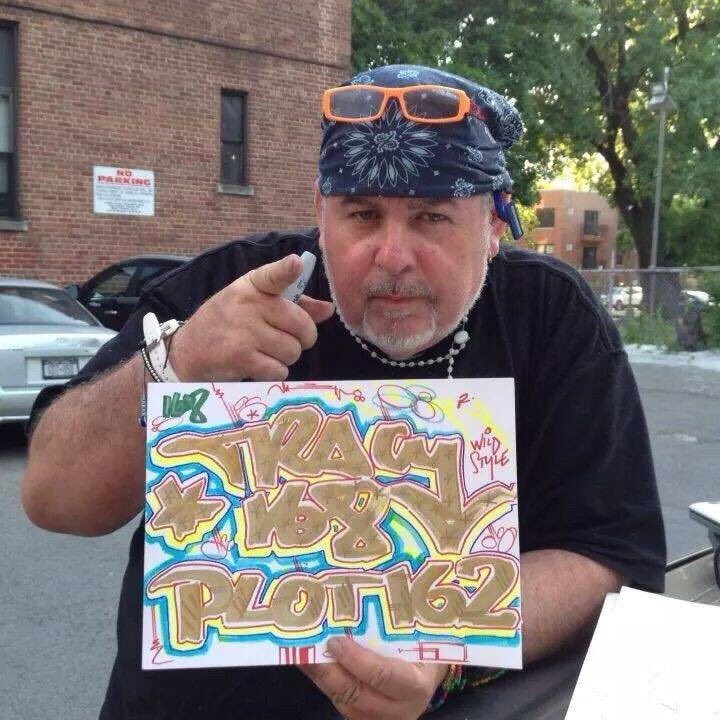 jayroxhard13's tweet image. TRACY 168 HOLDING THE TAGS HE DID FOR ME