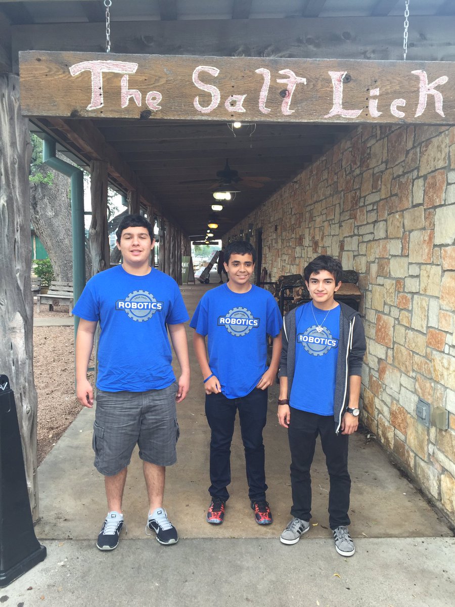 DPISD_DWJH's tweet photo. Robotics team https://t.co/TZQJOzCjvh