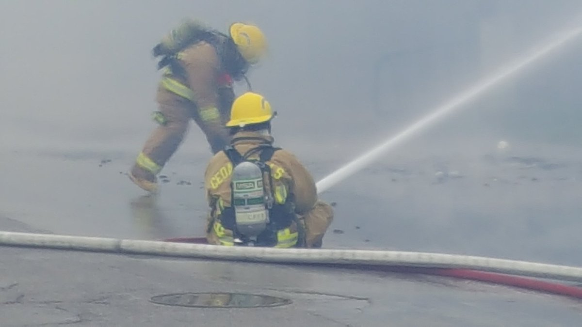 mac_hageman's tweet photo. Confirmed: fire started from a kitchen appliance. @KWWL https://t.co/mUyUggj8HA