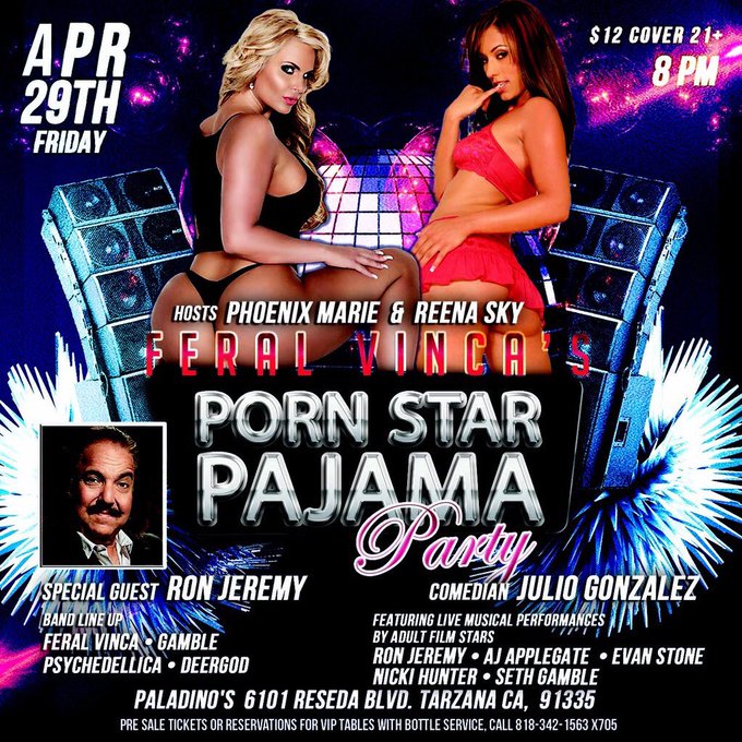 Gah!! It's tonight! I better figure out what pajamas to wear! https://t.co/kJDc7jfTKG<a href="/tag/psk"class="tags"><span>#psk</span></a>