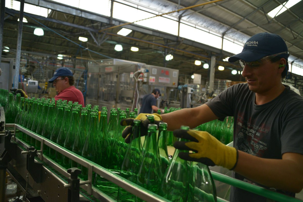 agriculturaar's tweet photo. Feliz día a todos los trabajadores de la #agroindustria. #DiaDelTrabajador https://t.co/ivxdzhfDLc