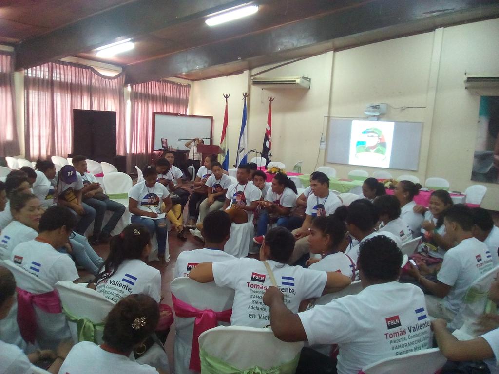RedLeonJs's tweet photo. #TomasValiente #AMORANICARAGUA Sin una juventud dispuesta al compromiso no hay revolución @Jupresidente https://t.co/bYdf9ABE8u