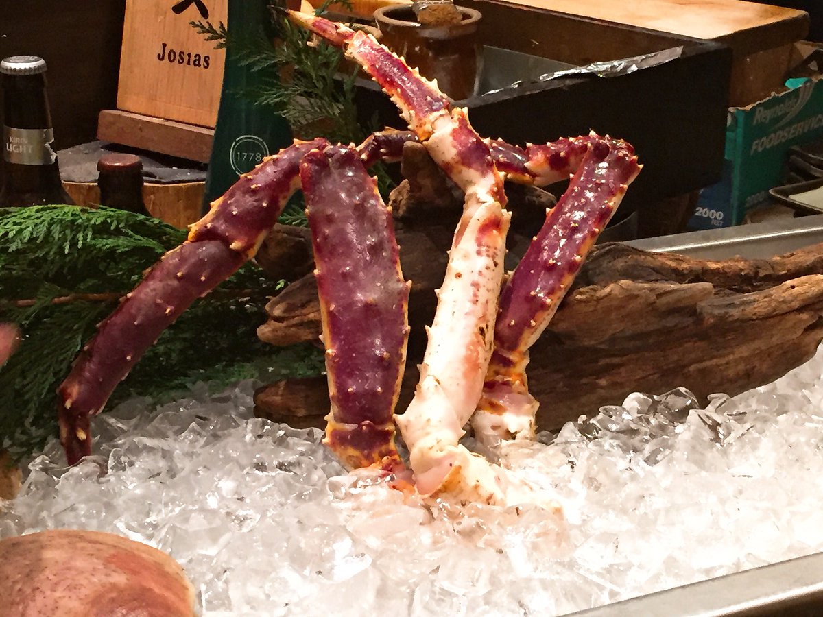 Robataya_NY's tweet photo. This Alaskan king crab legs are going to be..For more pics, find us on Instagram: robataya_ny #robatayany #kingcrab https://t.co/yAxR5Cn20E