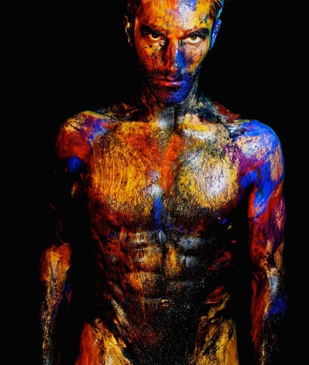 peterantheon's tweet photo. Let's start the #weekend right. #marcgeller #instacolor #paintedbody #malephysique #photog… https://t.co/0eZ7Nmip5c https://t.co/W38KAyAkCx