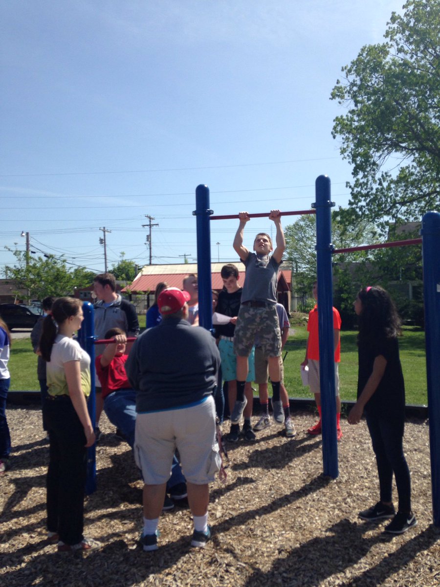 CMSredhounds's tweet photo. Ninja Nation Project Fit America #BHCorbin #fitamerica https://t.co/KvPm8KvfYb