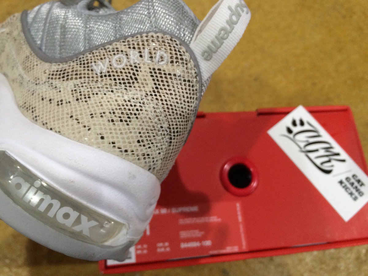 CatGangKicks's tweet photo. #Supreme #Nike #AirMax98 https://t.co/9rpmbzf8iG