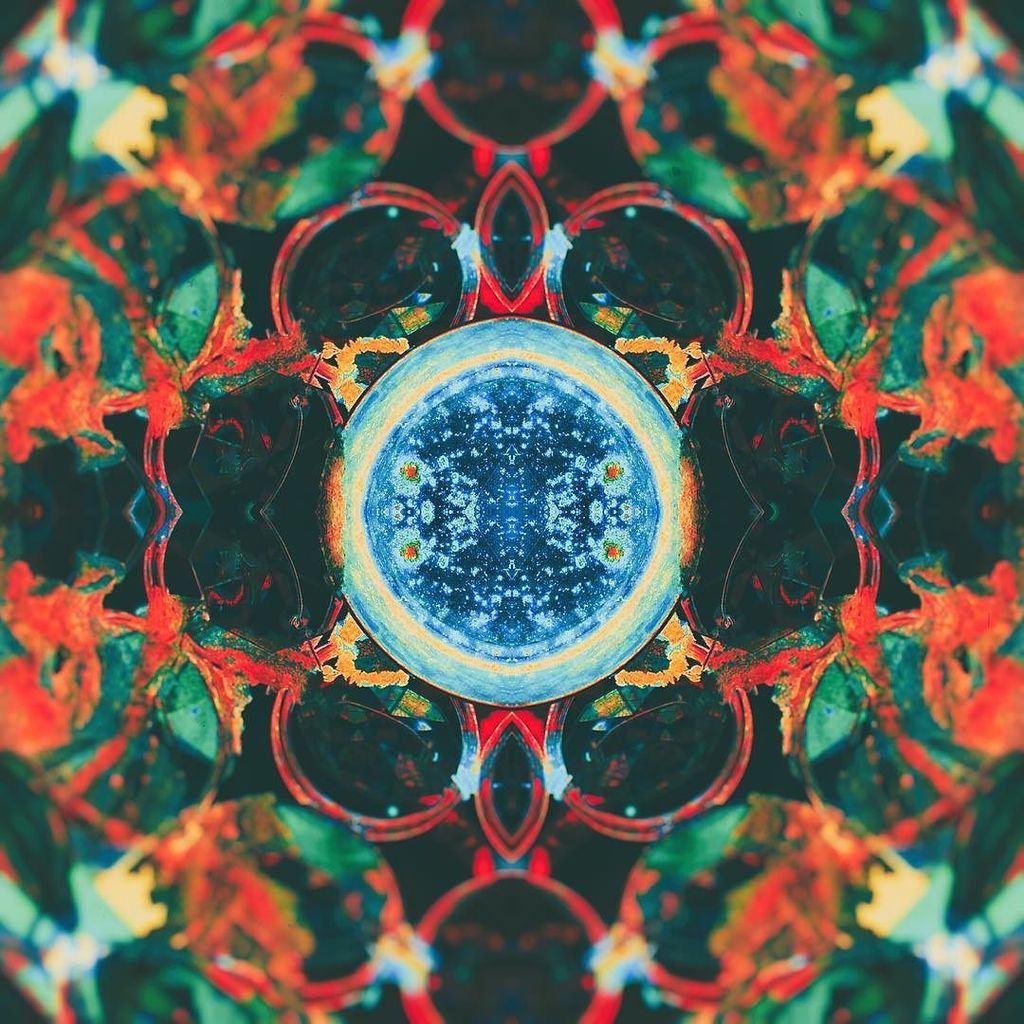 eraplus_design's tweet photo. 04.29.2016 #Everyday number 212 G.C.H.O.D.-mh 16:59

#everydayproject #dailyart #mirrorima… https://t.co/I7PXkM9wjg https://t.co/PkpWN3jvhr