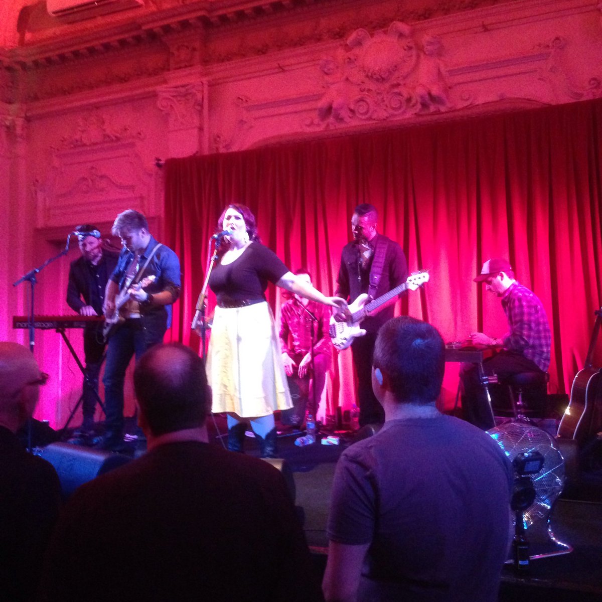 BRITamericanISH's tweet photo. @JesstheBandits at @Bushhallmusic supported by @LukeandMel &amp; @steveyounguk A good venue with great music #UKCountry https://t.co/G7gZOAQID2