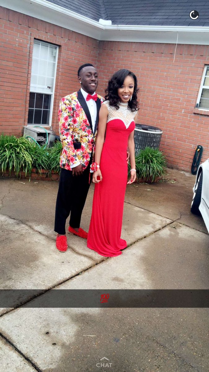 Es1Will's tweet photo. #GotTheCITYonLock๐ Prom 2k16 https://t.co/CBZCIKcrFf
