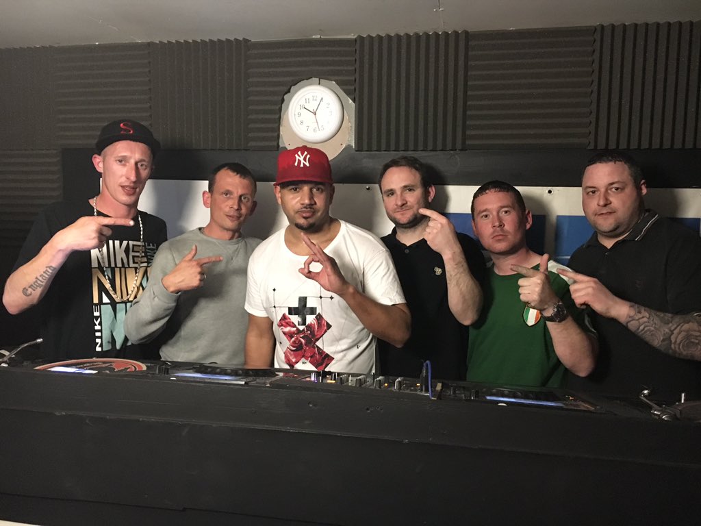 lexi2012g's tweet photo. @Mixed_VybezCrew @ChampBubblee wicked set boys 🙌 @dj_lively_j_mvc @tom_djshakey https://t.co/CxjbpbkksP