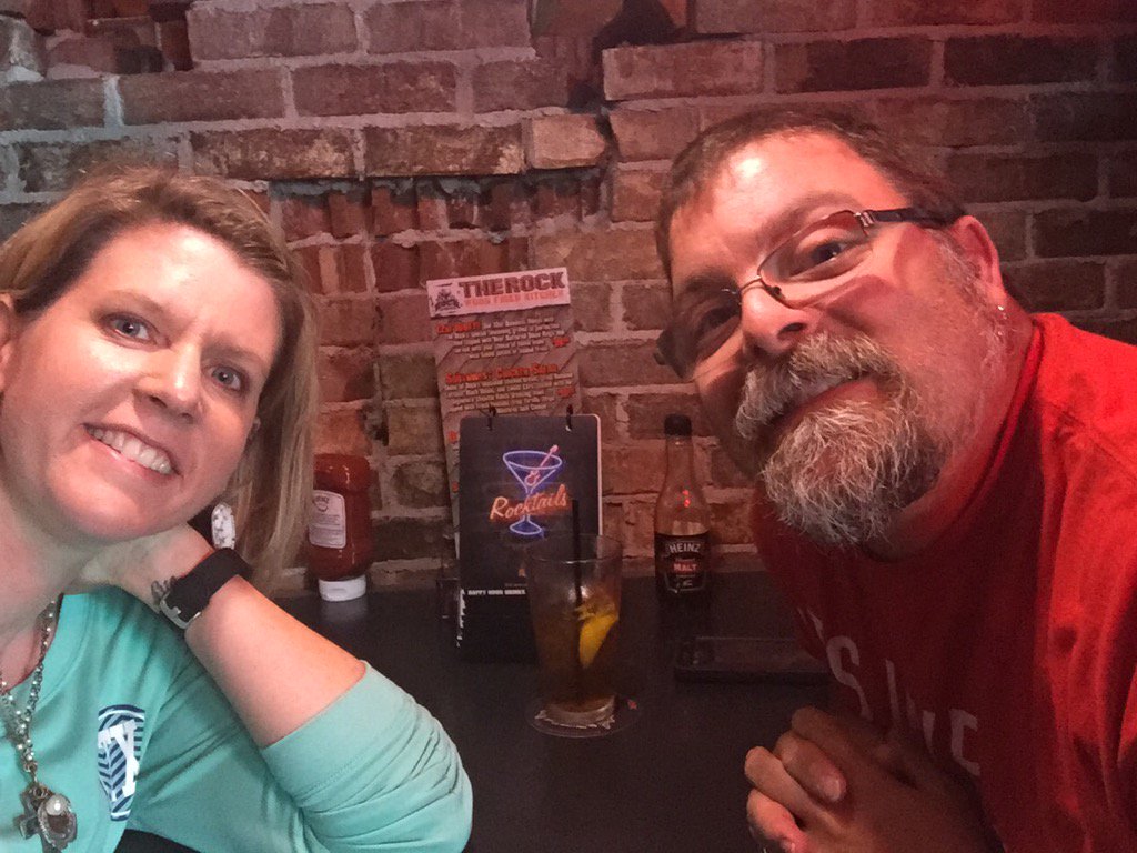 heather_hmartin's tweet photo. Date night before the move! #20in16 #fotphaslet https://t.co/LOfUWEHnDH