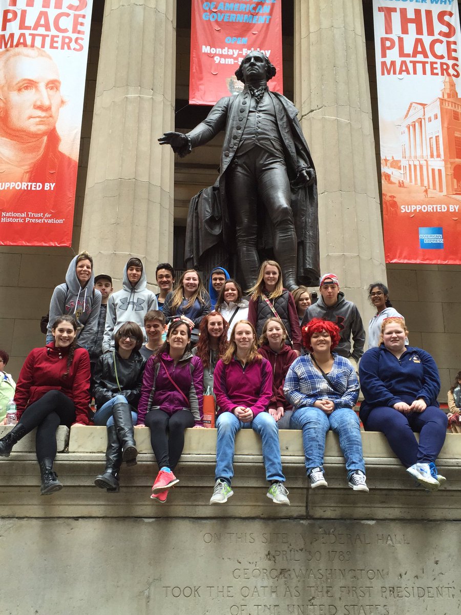 mps_rottman's tweet photo. At Federal Hall! @MillburyHSMusic @WoolieJrSrHS @tbresnahan1 https://t.co/L4A1xKRQhY