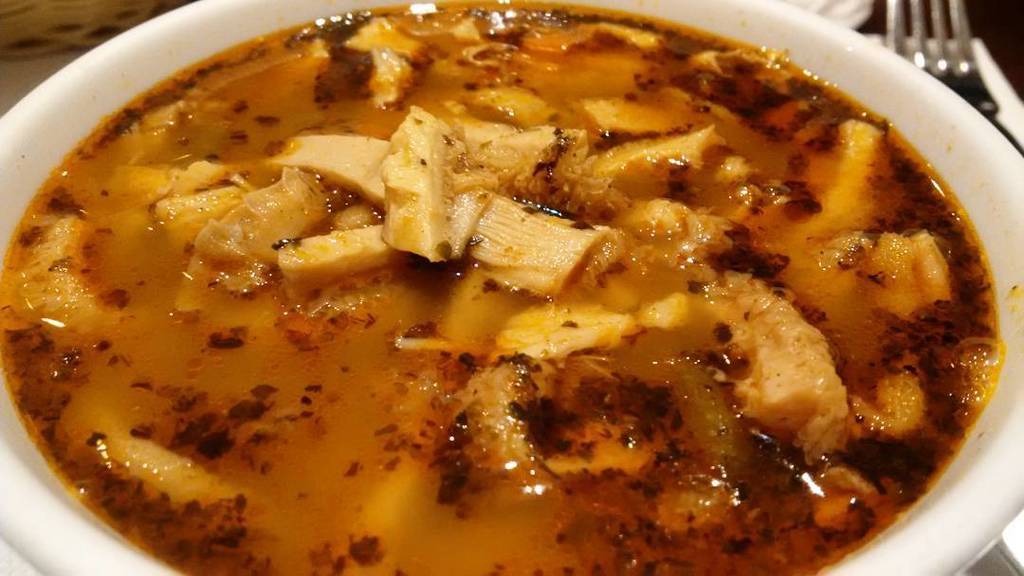 CarolineJBecker's tweet photo. @cafepolonez #tripe #soup #freshsouplove #roncesvalles #highpark #foodto #foodporn #lastme… https://t.co/tAptE8RdU1 https://t.co/DRQcEXdf2E