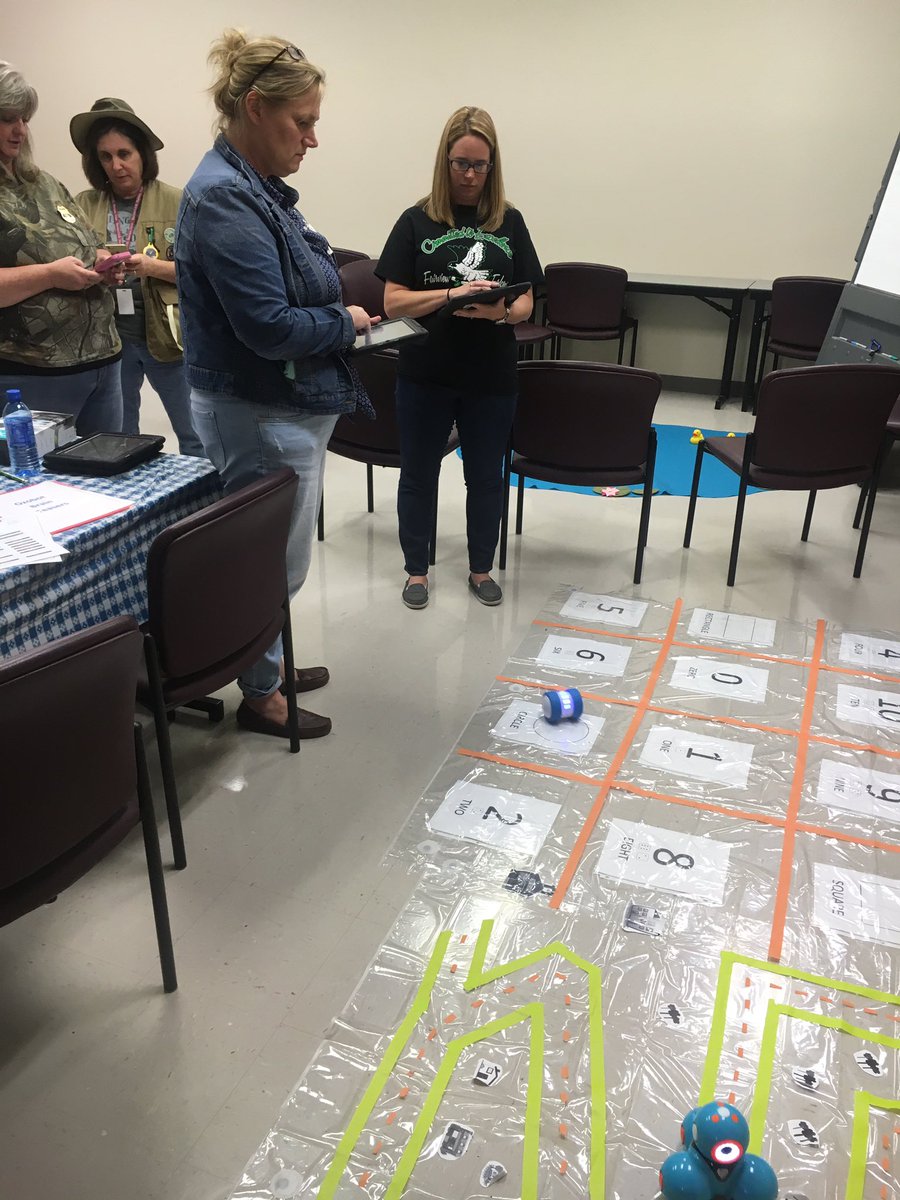LnobleLydia's tweet photo. A great afternoon of learning #fdeccpanthers @DowellDeloris @jeepers315 https://t.co/Xedno5uQXJ