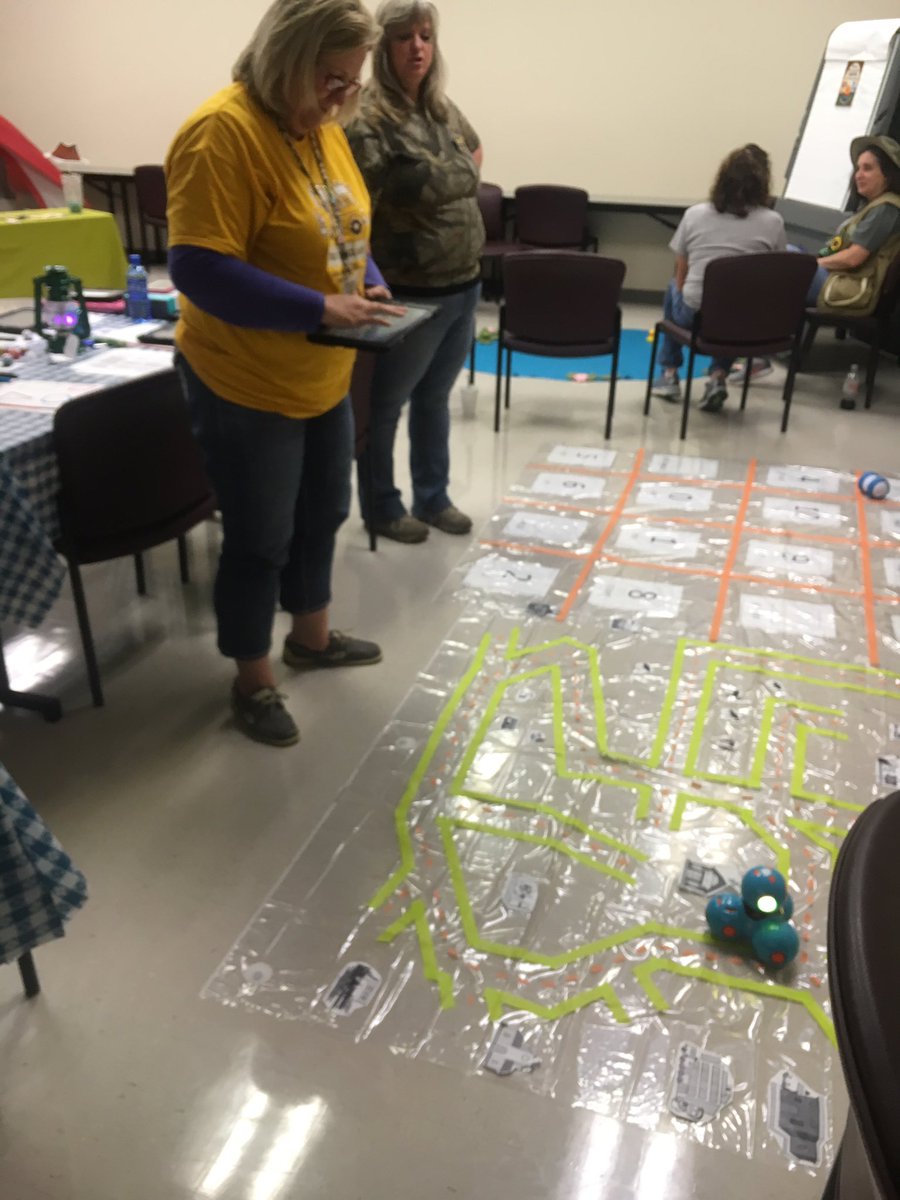LnobleLydia's tweet photo. A great afternoon of learning #fdeccpanthers @DowellDeloris @jeepers315 https://t.co/Xedno5uQXJ
