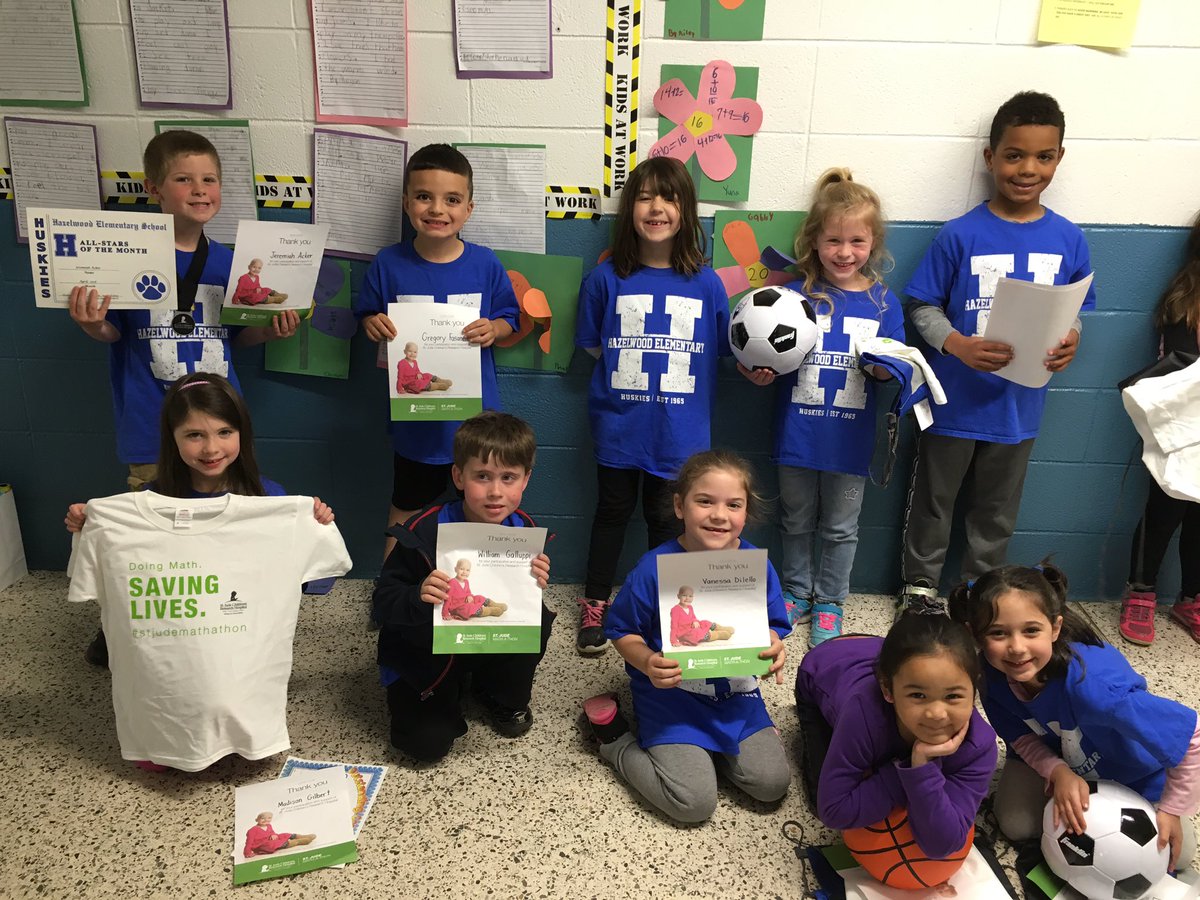 mrsjankowicz's tweet photo. Congratulations to our award winners! @Hwood_Pride https://t.co/ax5s9kxIeP