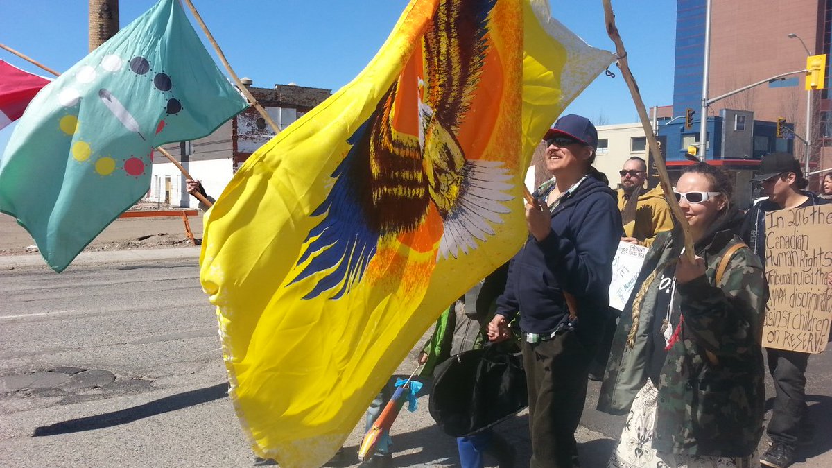 dlynnebrown's tweet photo. #OccupMP #FirstNation #youth #children #elders & all ages in between #Bawaating @anishinaboy https://t.co/T1E9HjOqWA https://t.co/tNaAGa2Ue3