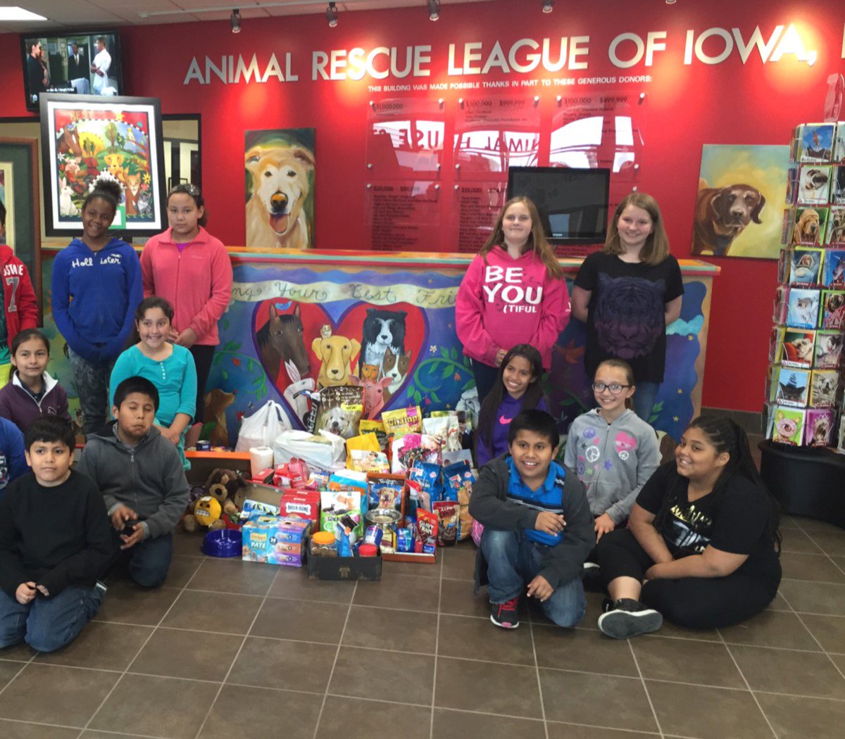 Cattell_DMPS's tweet photo. Cattell Ambassadors collected donations &amp; delivered them to @ARLIowa. Thx u to all the families for the donations! https://t.co/krhr2EEMDV