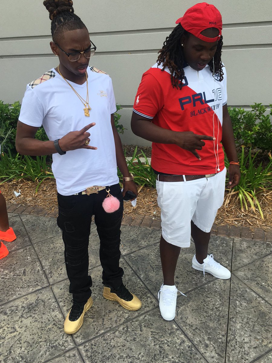 SB BigTroy tweet media