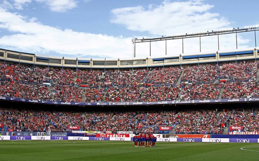 Atleti's tweet photo. #AtléticosPorElMundo, toca descansar. Mañana tenemos un partido importante. ¡Buenas noches! #NuncaDejesDeCreer https://t.co/1cm8NBnjNd