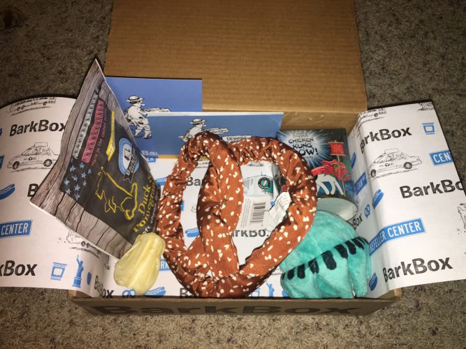 BoxDepictions's tweet photo. BarkBox review April, 2016 - https://t.co/XsCy9tVwHl @barkbox @BarkPost #barkbox #subscriptionbox #dogs #papimo https://t.co/lr8NLFE7m2