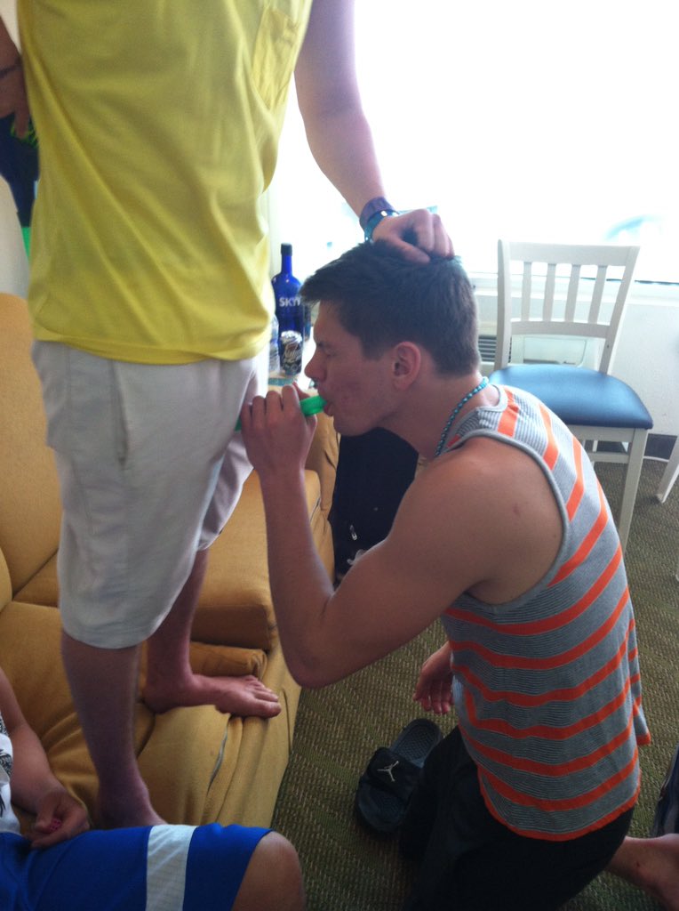 Jakeygross's tweet photo. #Neverforget #Pcb2k14 https://t.co/J9acq2IUuL
