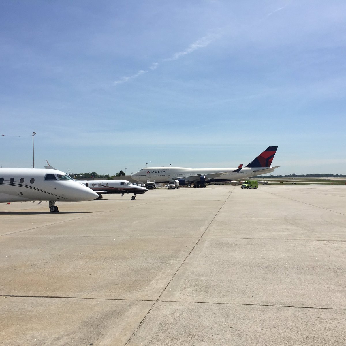AirloomProject's tweet photo. Ship 6301 staged and ready for her morning crossing firm ATL Field to Delta G.O. #delta747 #avgeek #airloomproject https://t.co/jJMKS2qi0P