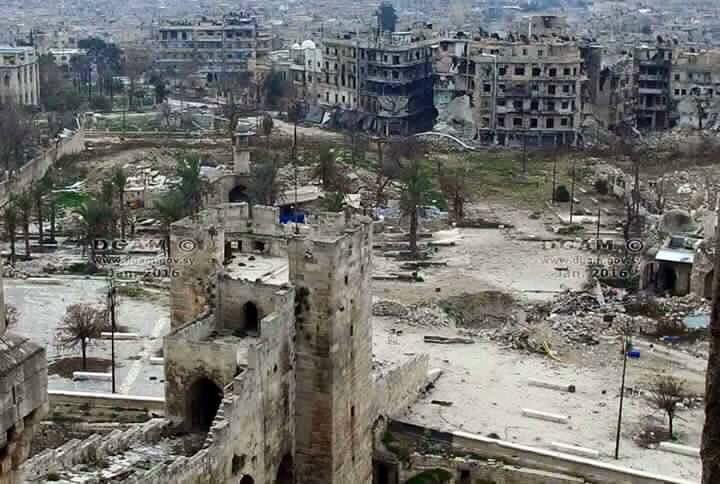 #حلب ثاني مدينة تٌدمر تماماً عسكريا بعد هيروشيما منذ القرن 20،
 اللهم أنصرهم.
#حلب_تحترق