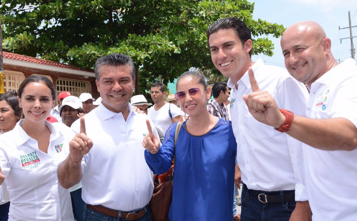 rembertoestrada's tweet photo. ¡Estamos contigo! El trabajo en equipo con @MauricioGongora hará que llevemos a #BJ por el camino de la prosperidad. https://t.co/xMLQZxDVkL