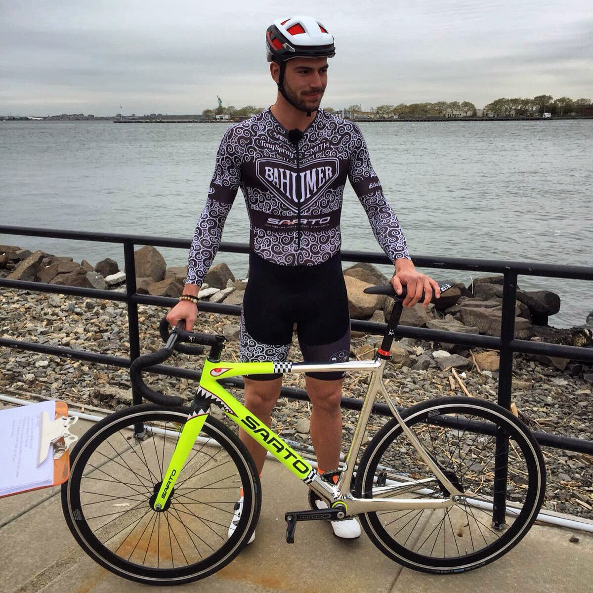 BahumerBeer's tweet photo. RHC mode: on!
@Redhookcrit #rhc #rhcbk9 #bahumer #bahumerracingteam https://t.co/tHfNi6Owtj