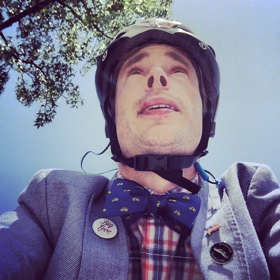 Skimmilk519's tweet photo. #bike #bowtie because @peopleforbikes #nationalbikechallenge is just 2 days away!!! #Biketowork #rideNBC https://t.co/es6278UVAP